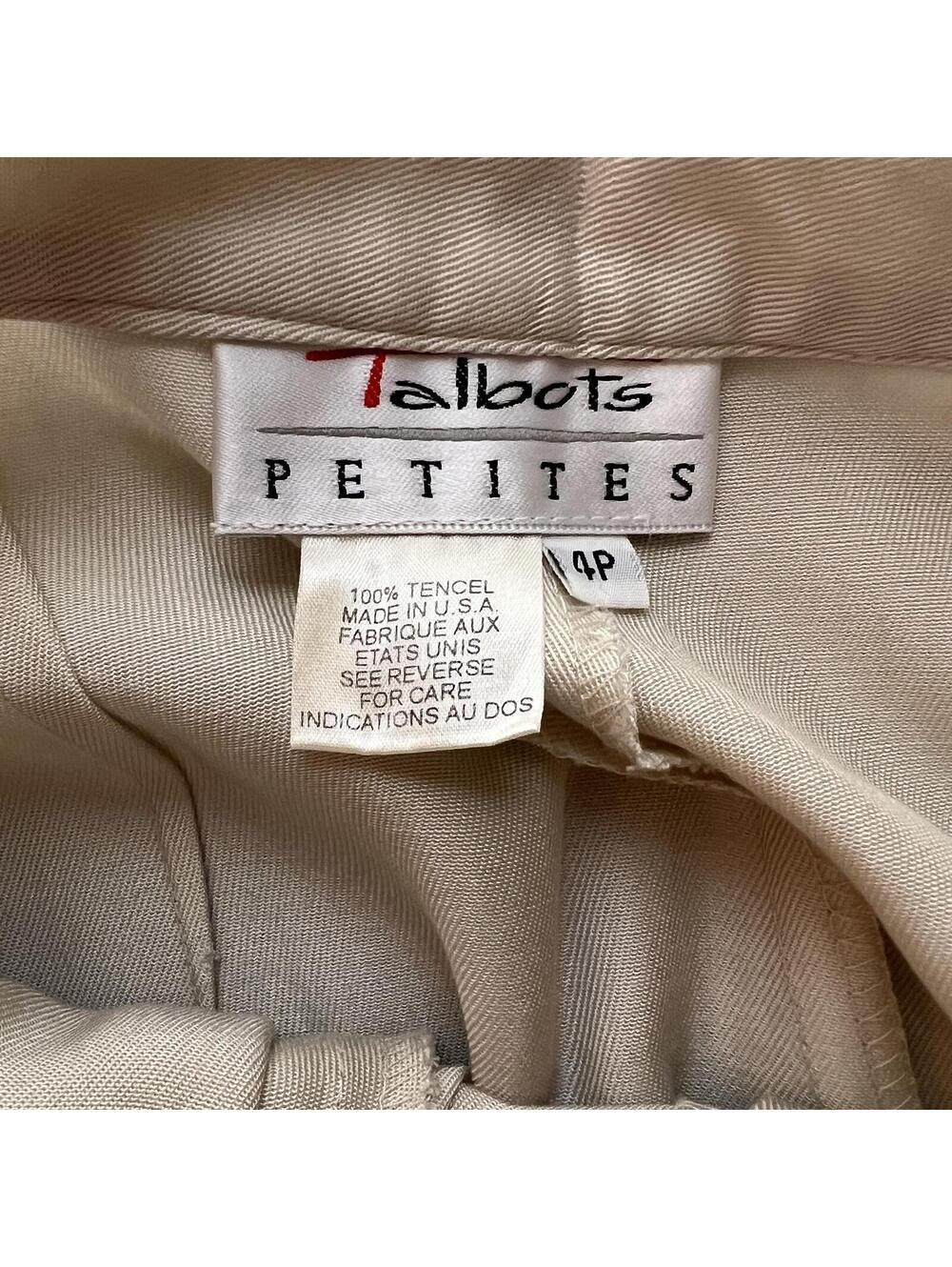 Vintage Talbots Cream Shorts High Waisted Pleated Tencel Size 4P - Picture 3 of 4